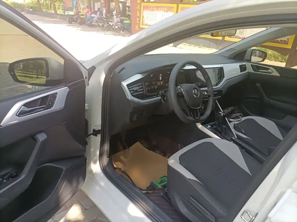 Volkswagen Polo — миниатюра 16