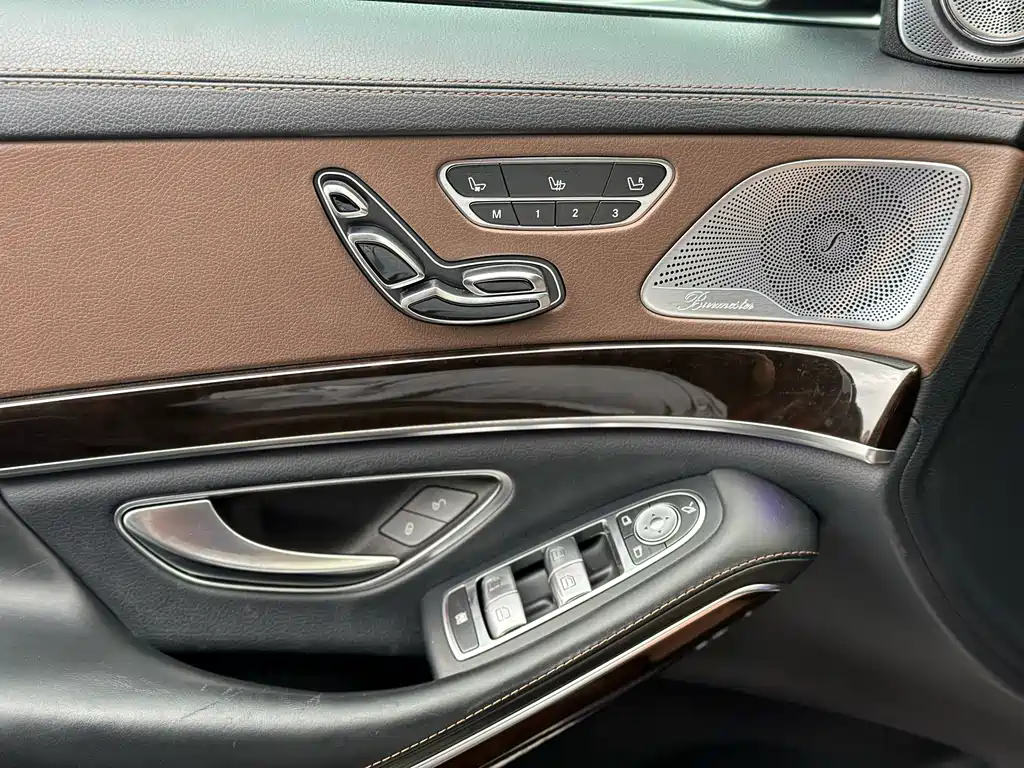 Mercedes-Benz S-Class — миниатюра 21