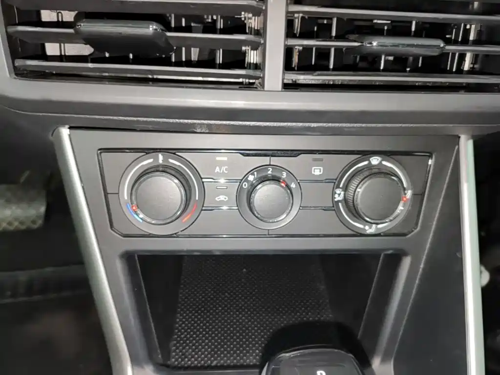 Volkswagen Polo — миниатюра 13