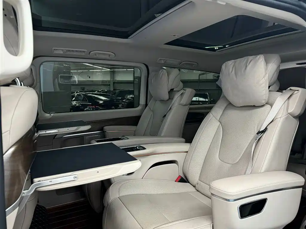 MERCEDES-BENZ V CLASS