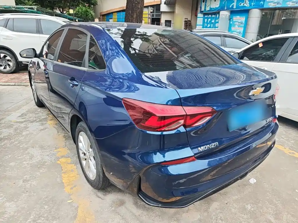 Chevrolet Monza — миниатюра 5