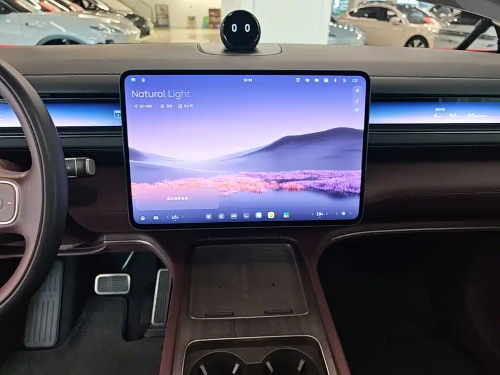 NIO ES8 — миниатюра 13