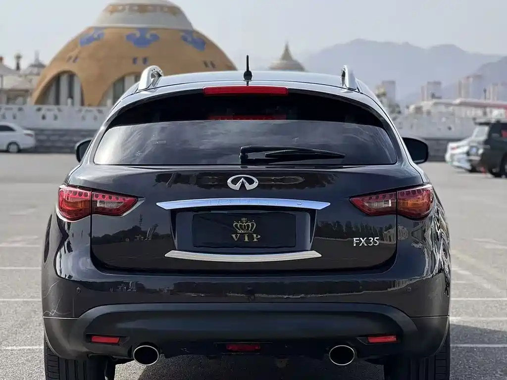Infiniti FX — миниатюра 4