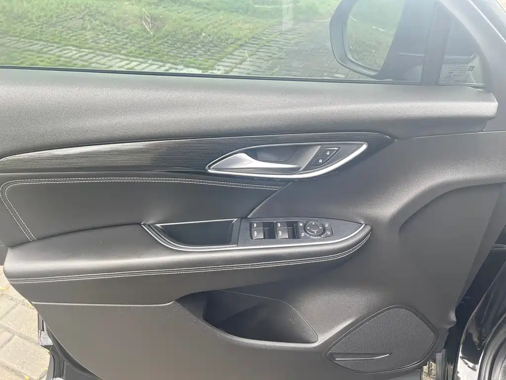 Buick Envision S — миниатюра 7