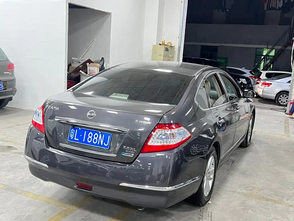 Nissan Teana — миниатюра 6