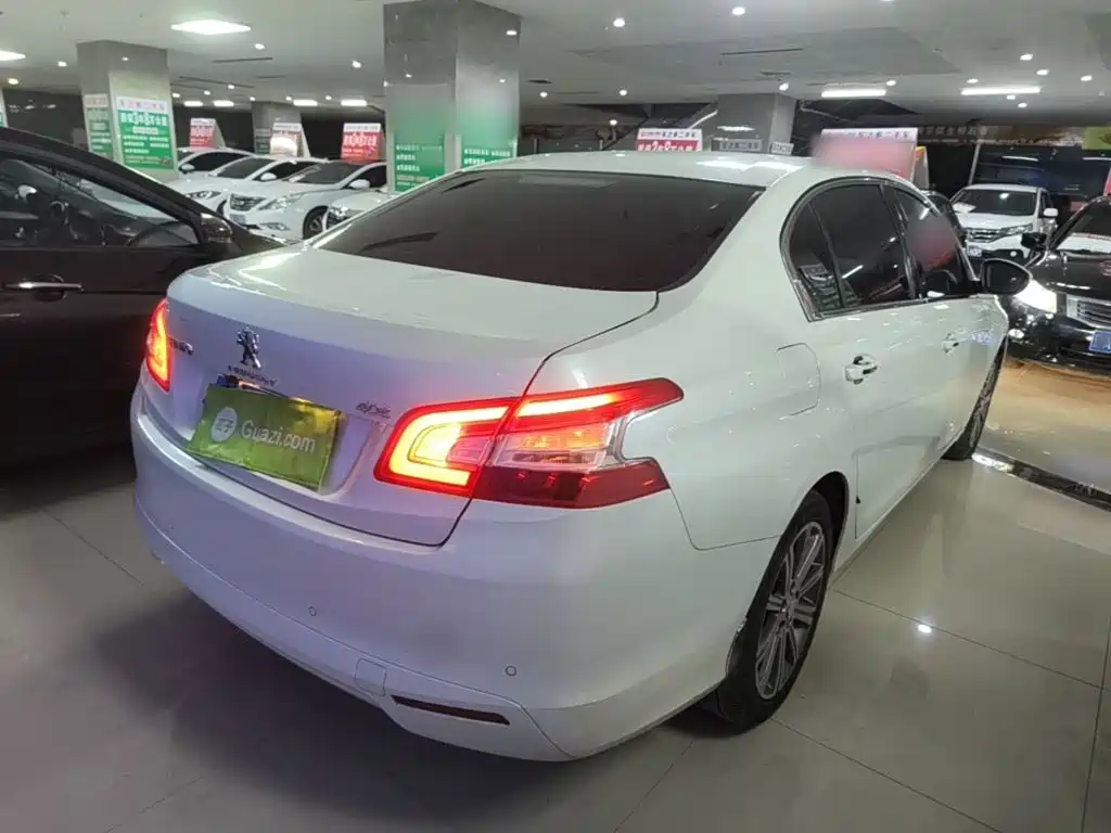 Peugeot 408 — миниатюра 7