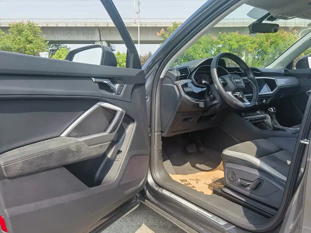 Audi Q3 — миниатюра 9
