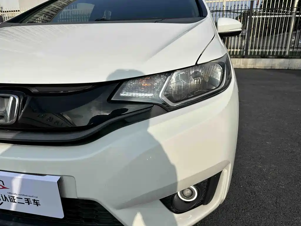 Honda Fit — миниатюра 8