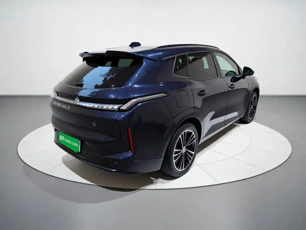 Lynk & Co 08 EM-P — миниатюра 6