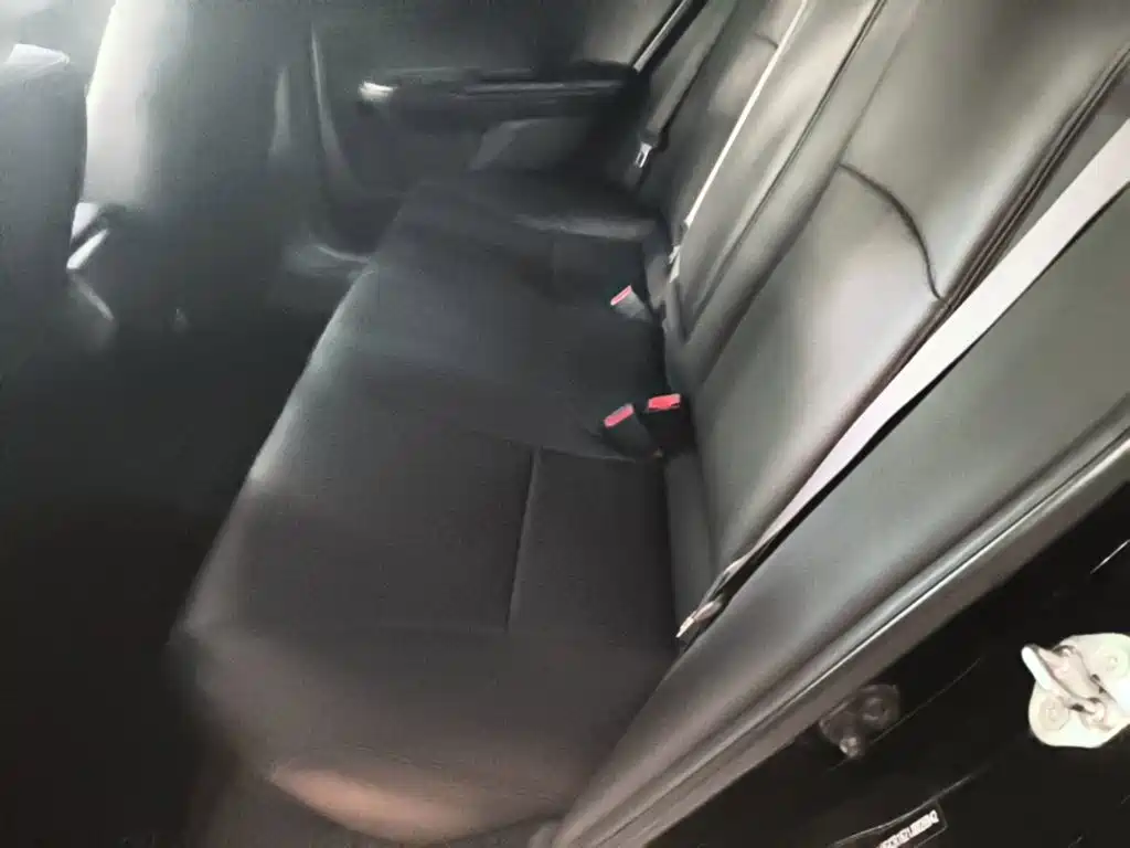Honda Accord — миниатюра 17