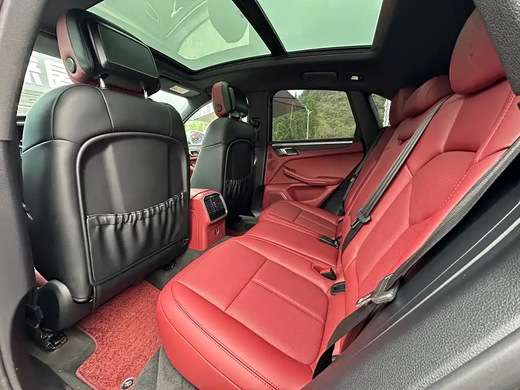 Porsche Macan — миниатюра 9