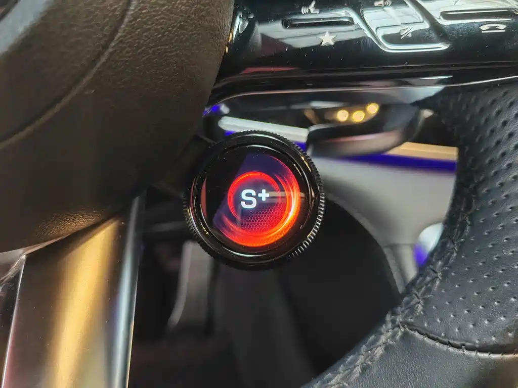 Mercedes-Benz AMG GT — миниатюра 15