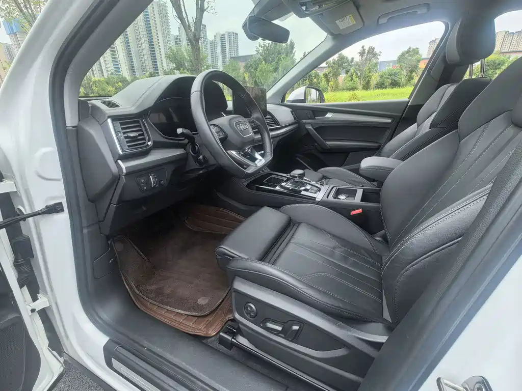 Audi Q5L — миниатюра 13