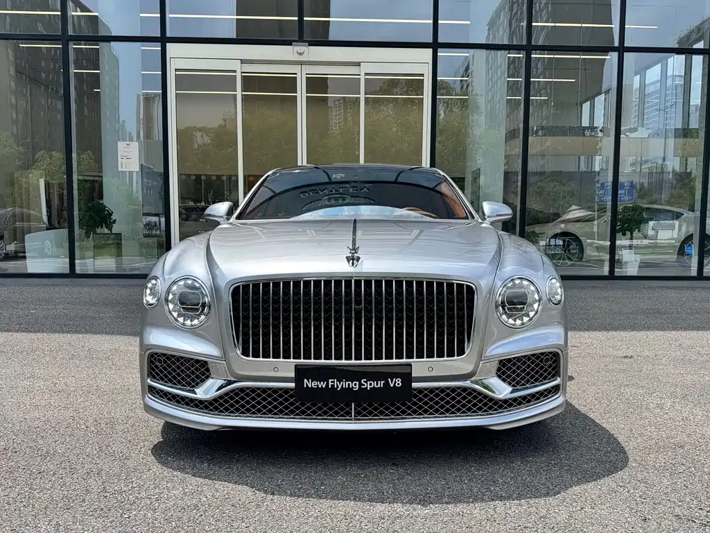 Bentley Flying Spur — миниатюра 2