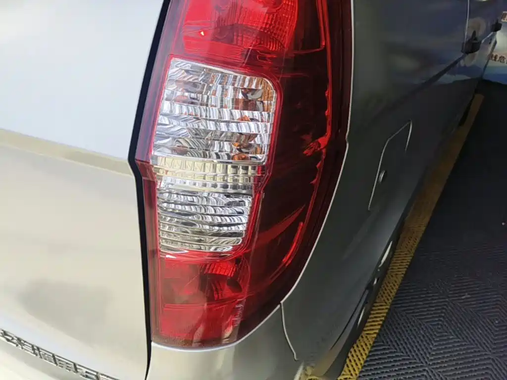 Wuling Hongguang — миниатюра 8