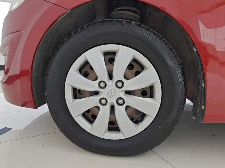 Hyundai Verna — миниатюра 6