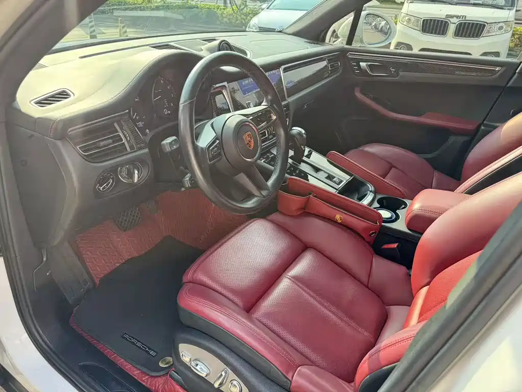 Porsche Macan — миниатюра 4
