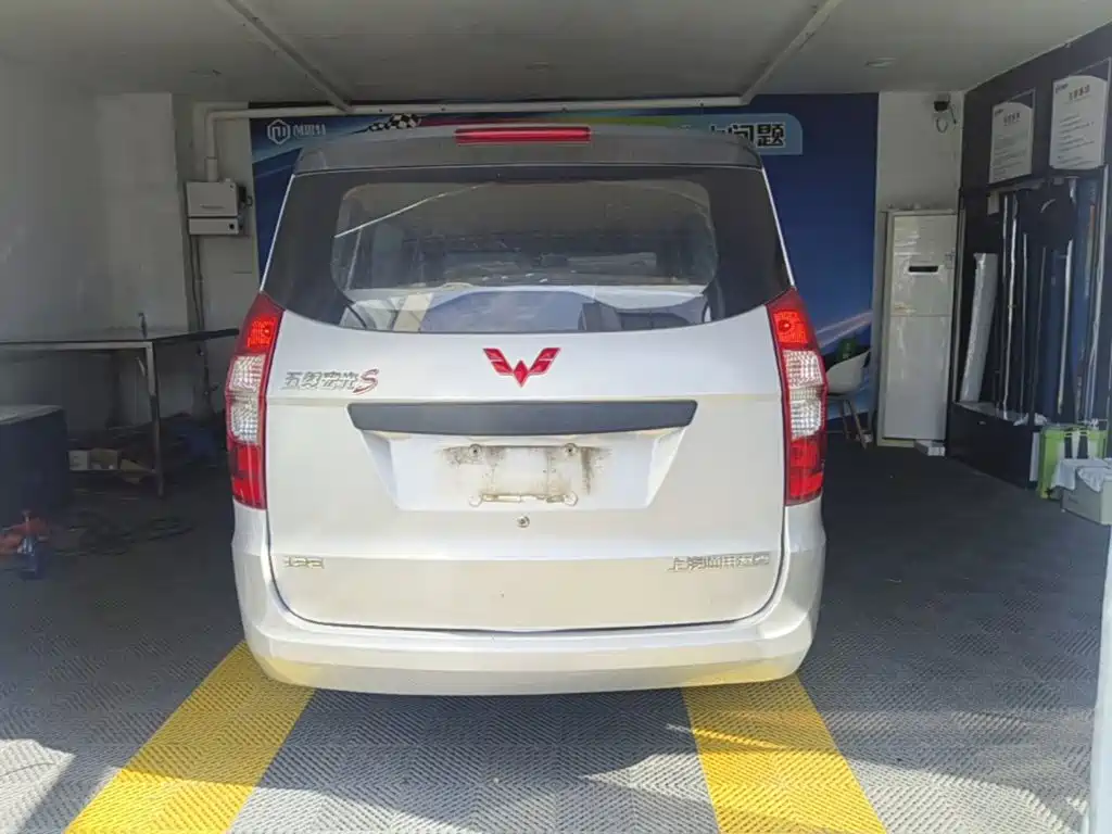 Wuling Hongguang — миниатюра 6