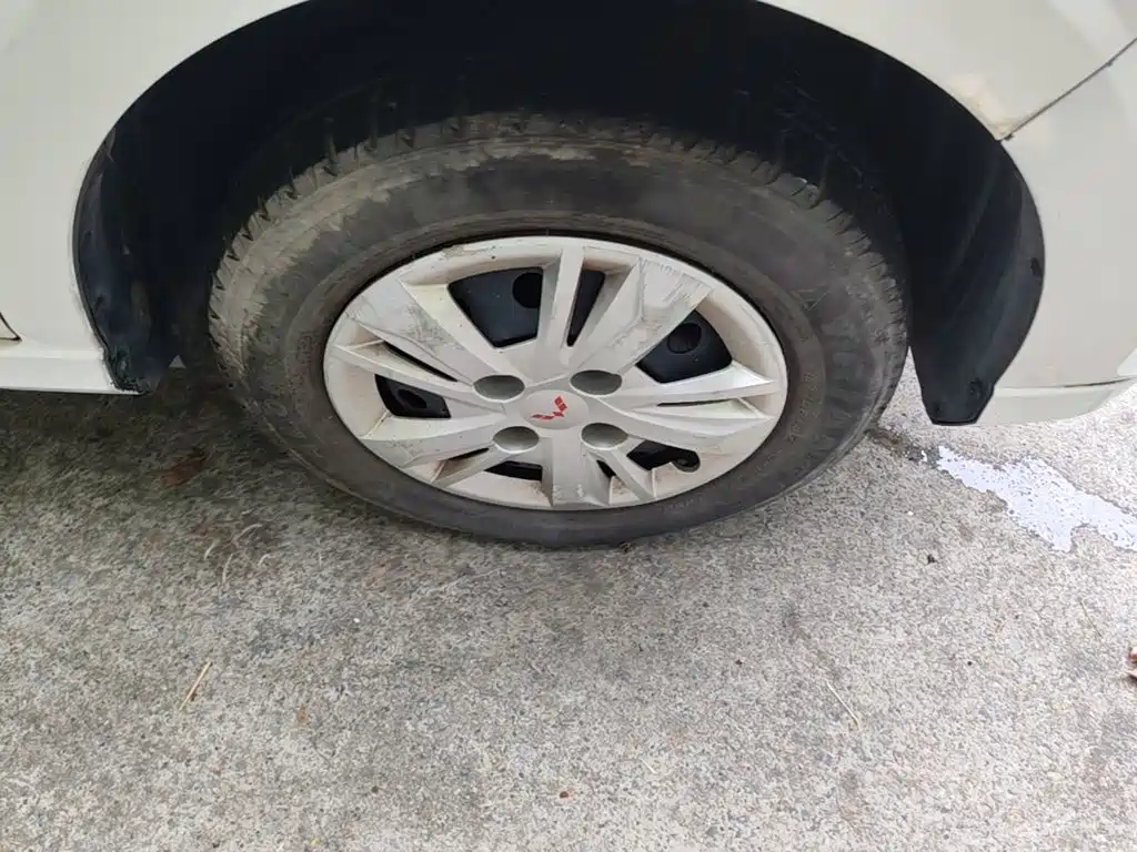 Wuling Hongguang — миниатюра 12