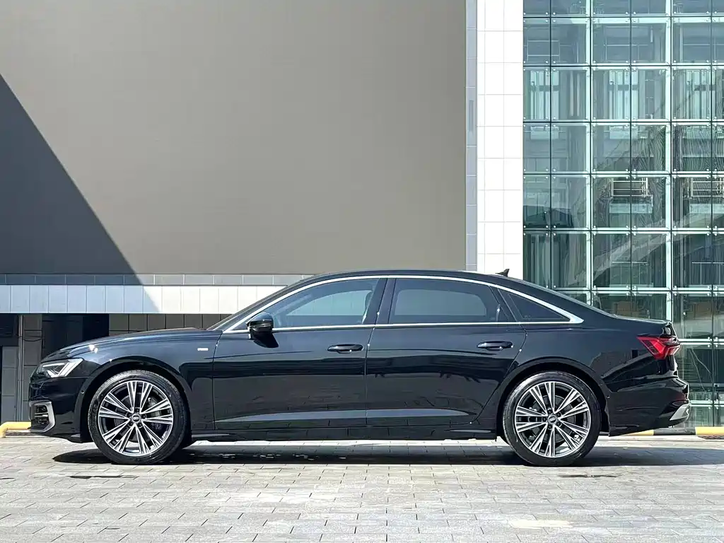Audi A6L — миниатюра 7