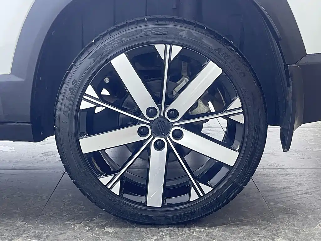 Geely Icon — миниатюра 8
