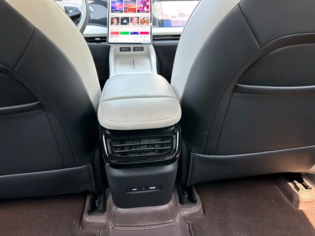 GEELY GALAXY GALAXY L7