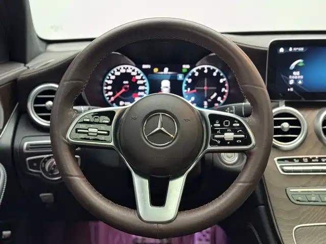 Mercedes-Benz GLC — миниатюра 8