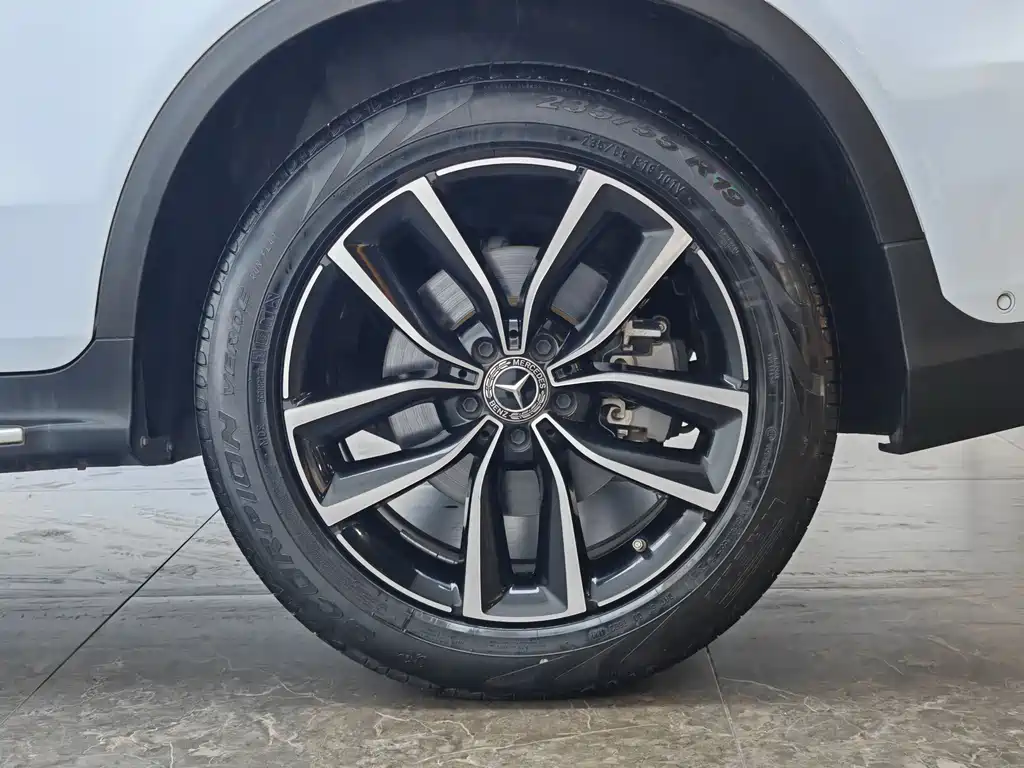 Mercedes-Benz GLC — миниатюра 7