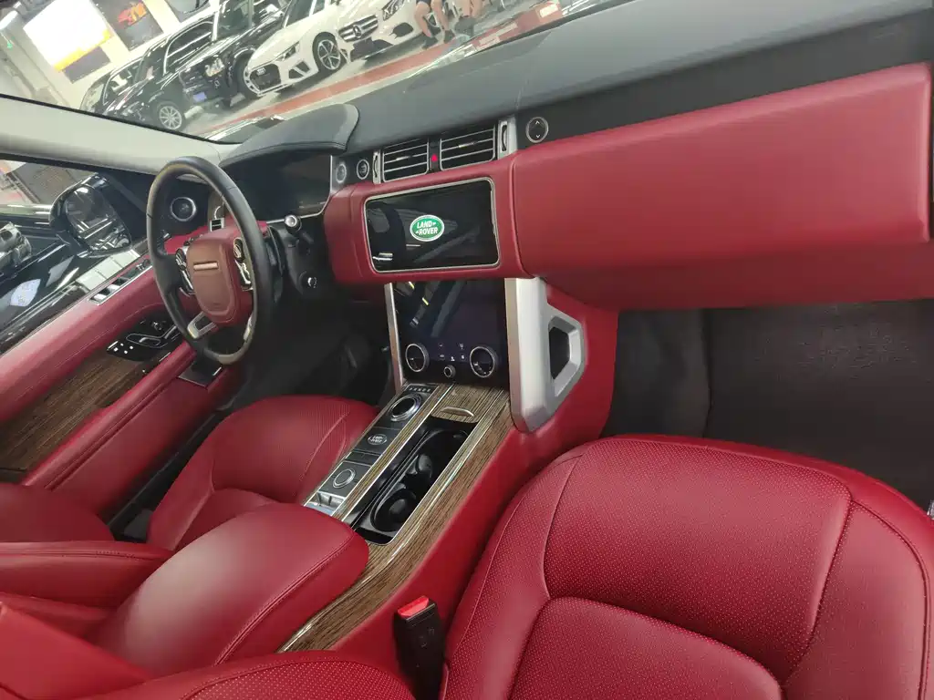 Land Rover Range Rover — миниатюра 3