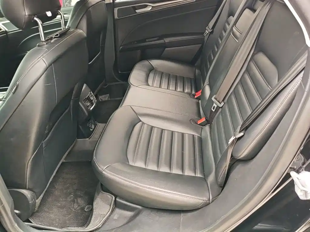 Ford Mondeo — миниатюра 17