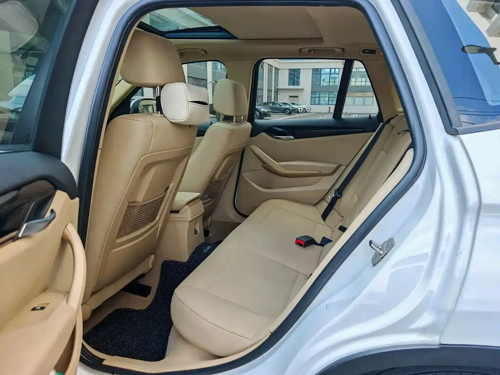 BMW X1 (Import) — миниатюра 9