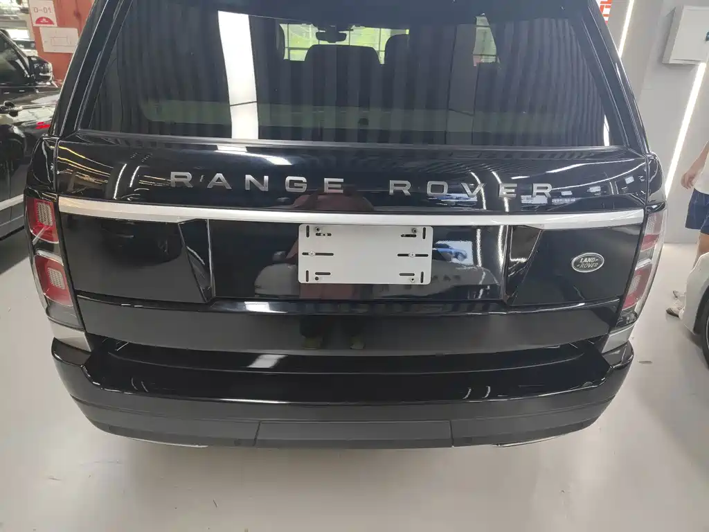 Land Rover Range Rover — миниатюра 9