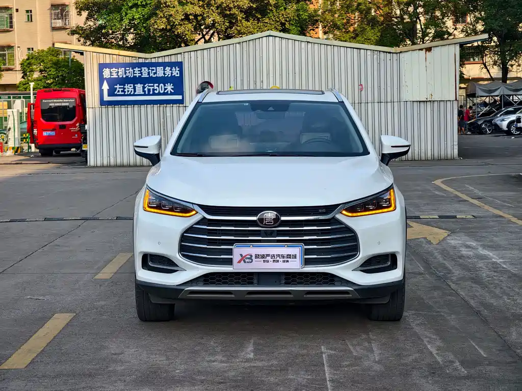 BYD Tang — миниатюра 3