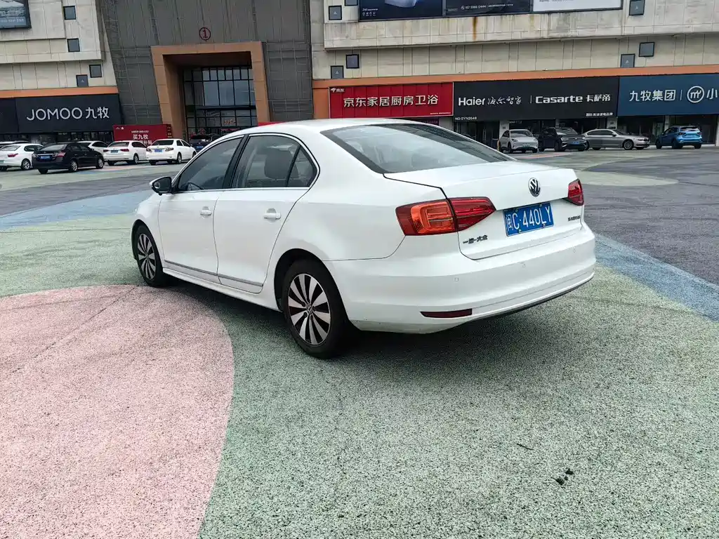 Volkswagen Sagitar — миниатюра 5