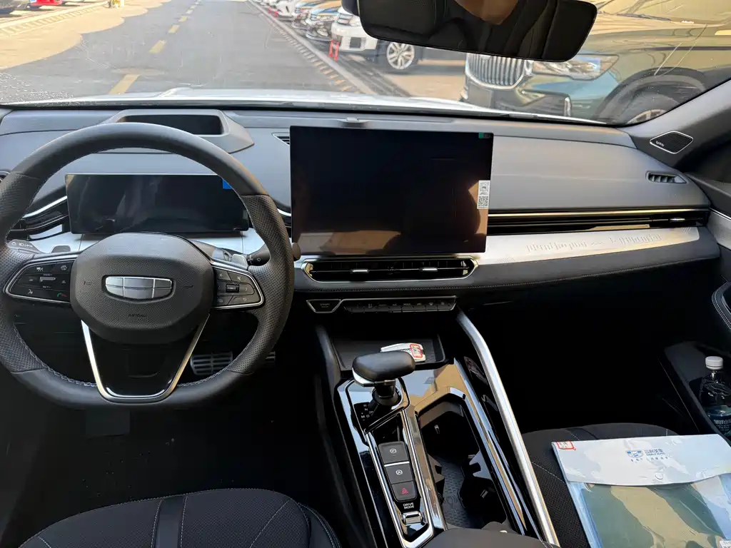 Geely Preface 2025 2.0TD