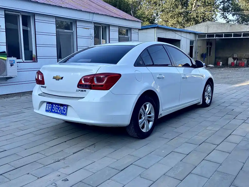 Chevrolet Cruze — миниатюра 7