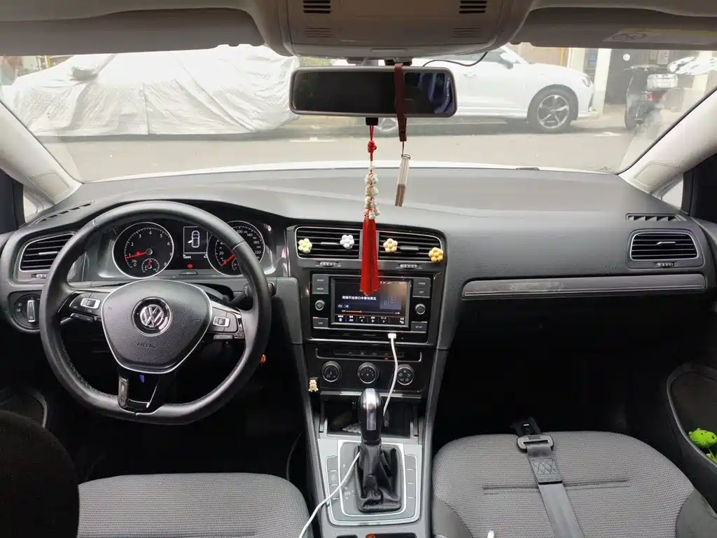 Volkswagen Golf — миниатюра 5