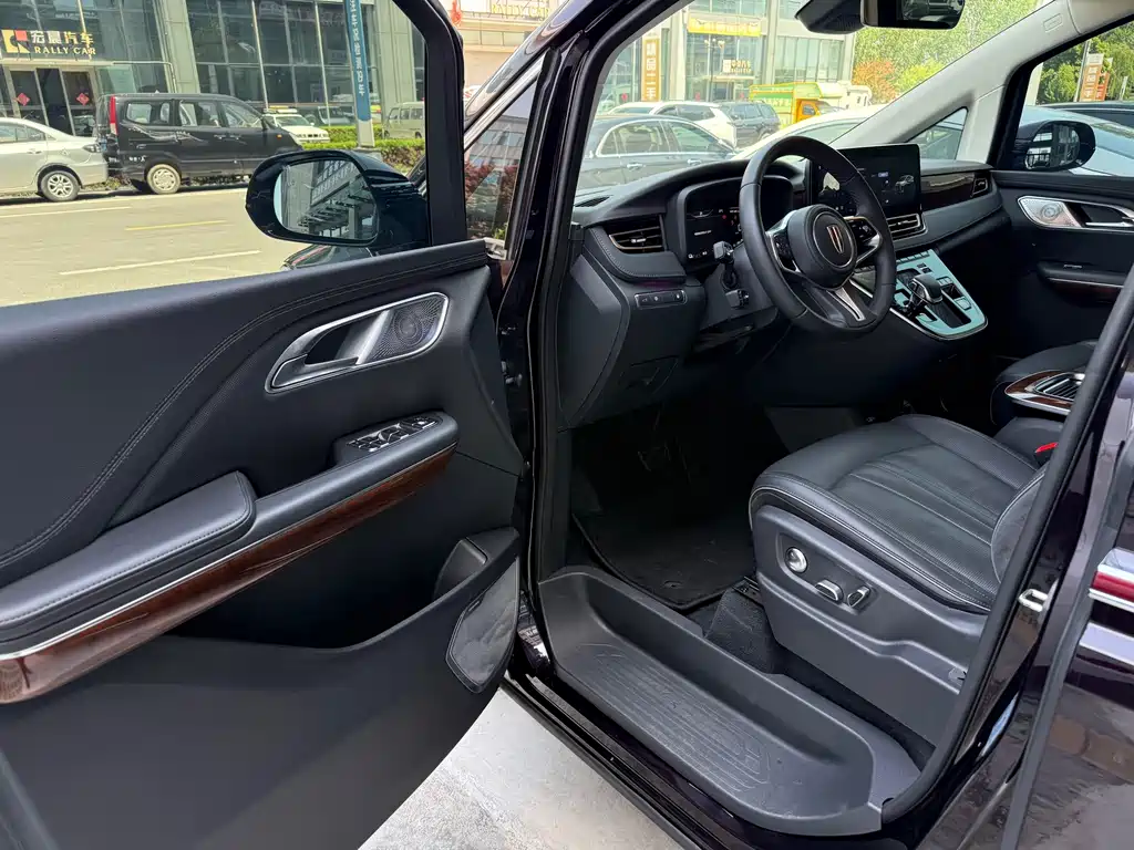 Hongqi Hongqi HQ9 PHEV — миниатюра 20
