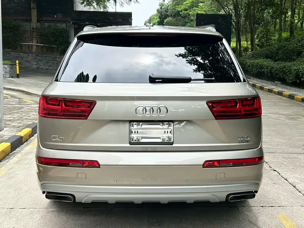Audi Q7 2016 3.0T