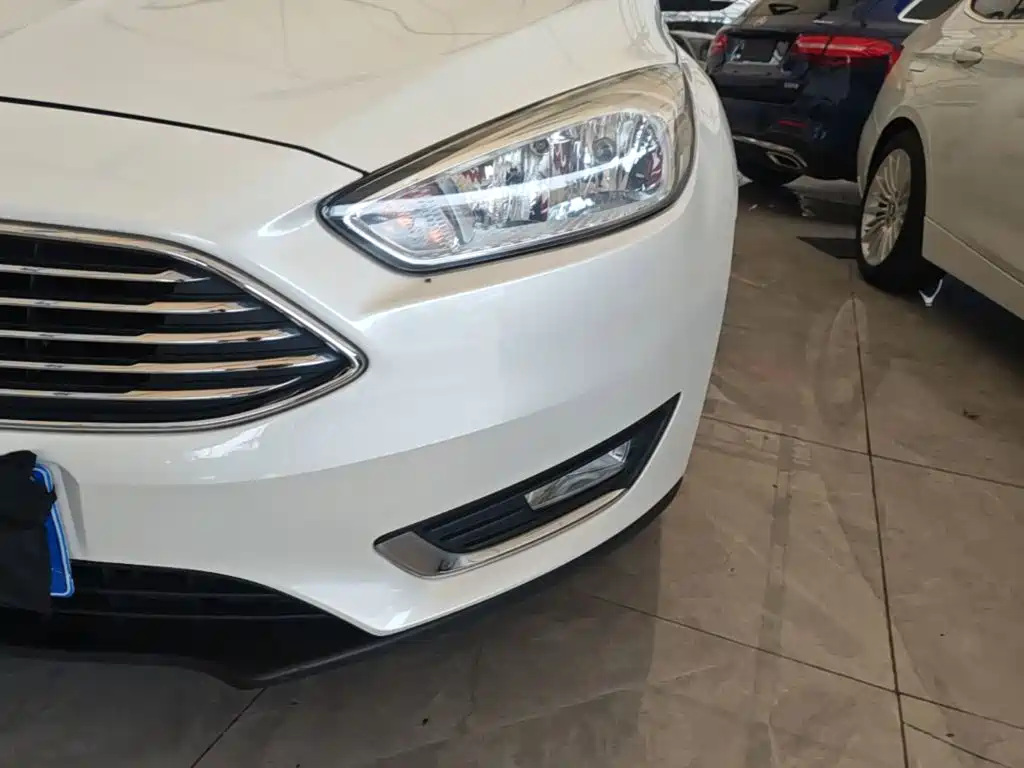 Ford Focus — миниатюра 24