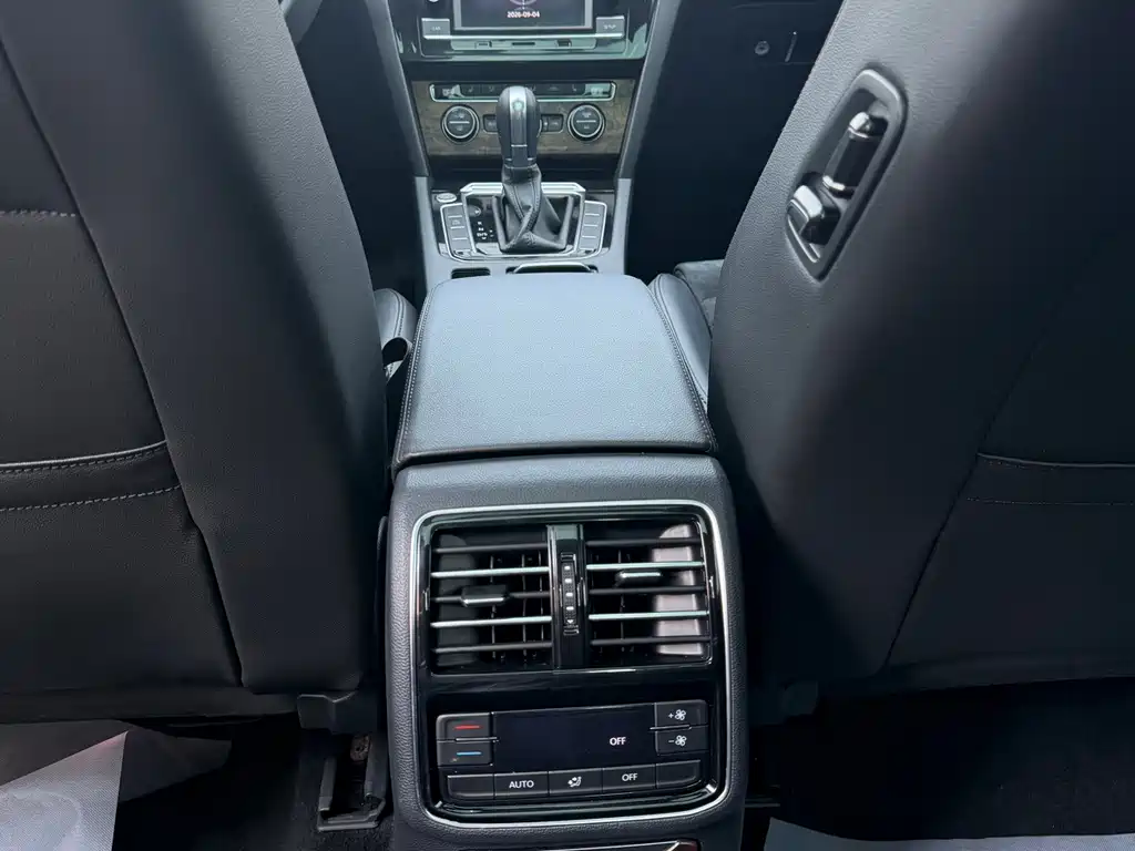 Volkswagen Magotan — миниатюра 11