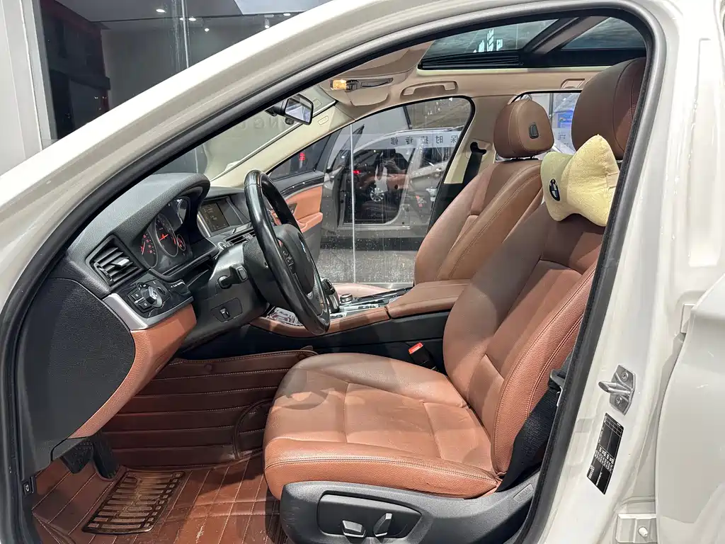 BMW 5 Series 5 2014 520i