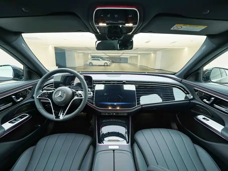 Mercedes-Benz E-Class — миниатюра 18