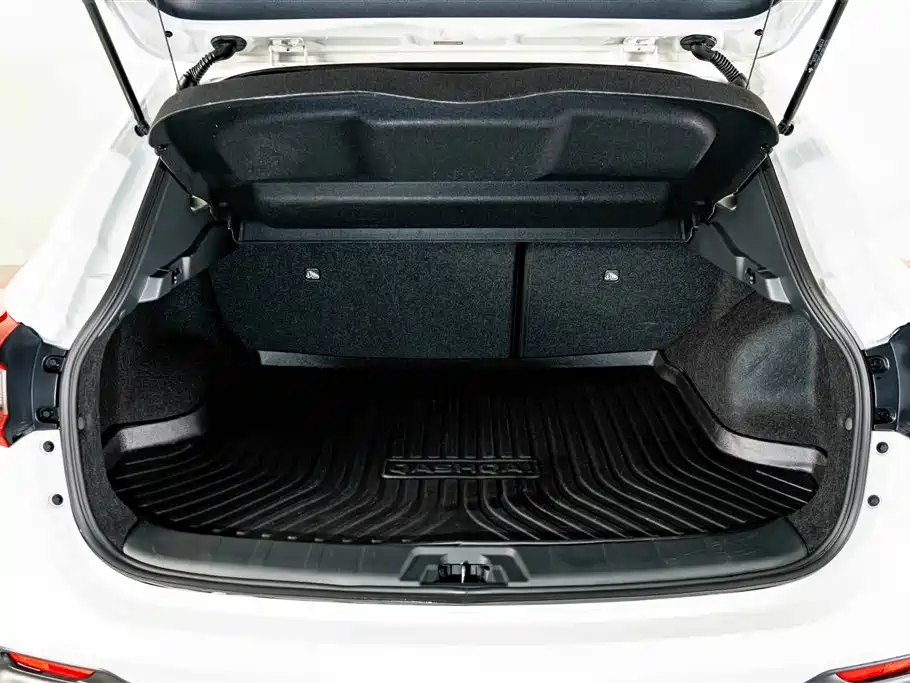 Nissan Qashqai — миниатюра 23