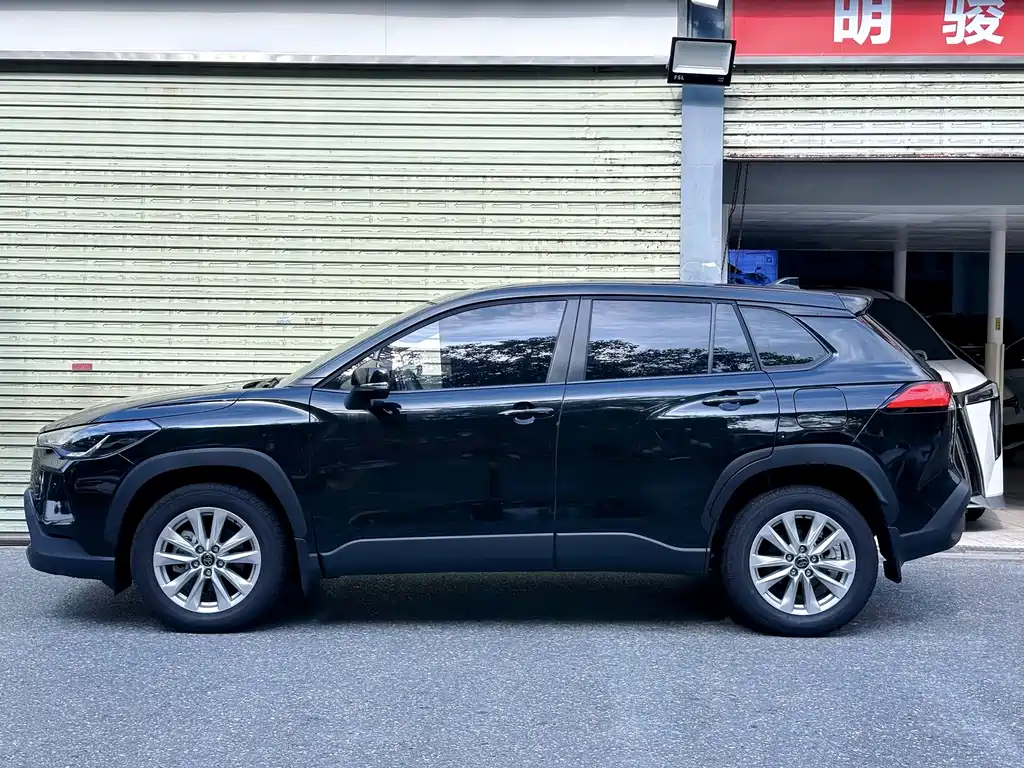 Toyota Corolla Cross — миниатюра 3