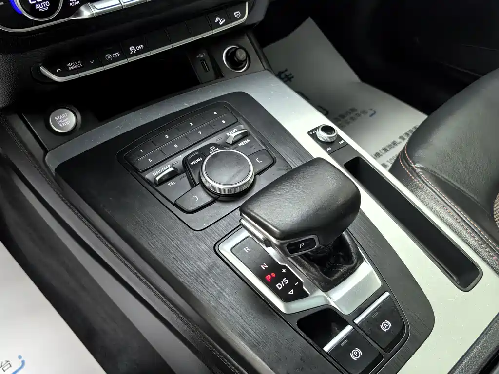 Audi Q5L — миниатюра 8