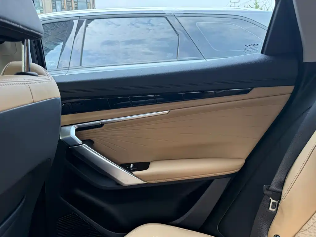 Geely Boyue L — миниатюра 11