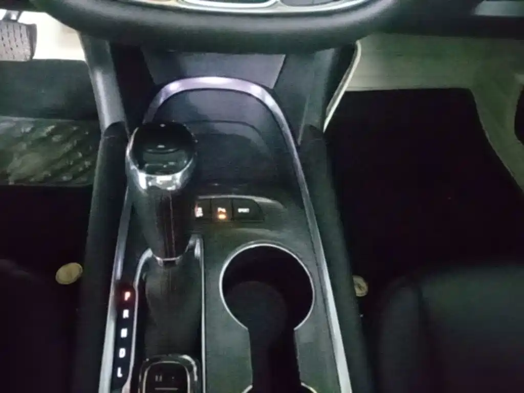 Chevrolet Malibu XL — миниатюра 14