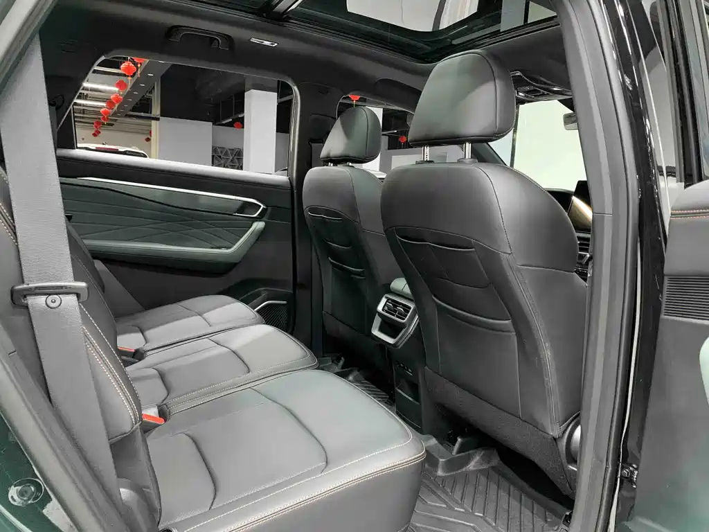 Geely Haoyue L — миниатюра 13