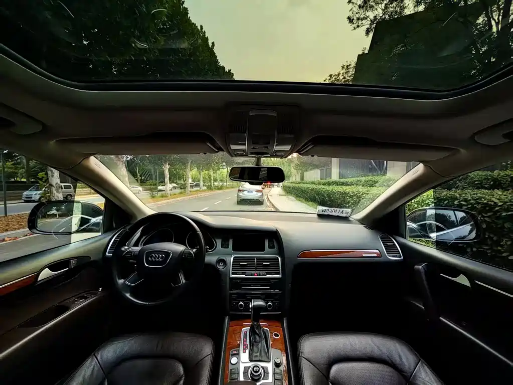 Audi Q7 — миниатюра 8